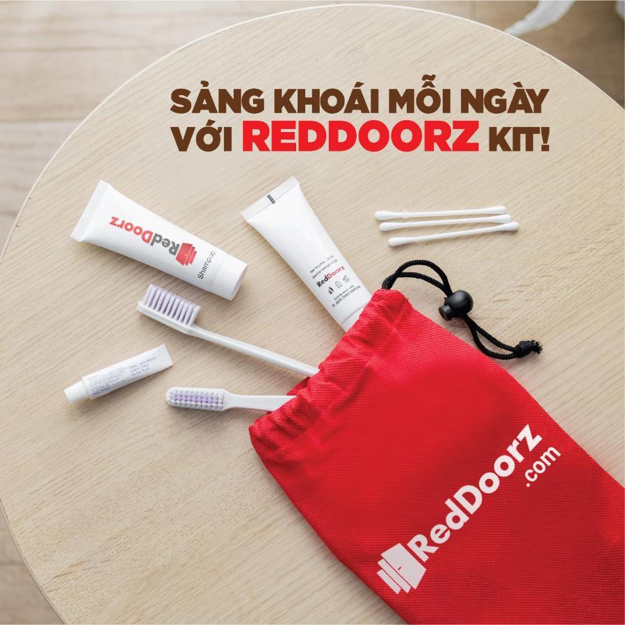 Reddoorz Marieline 2 Hotel TP. Hồ Chí Minh Ngoại thất bức ảnh